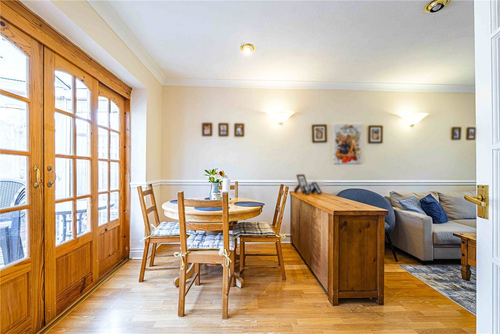 Property photo 3 of 13 Picture No. 12