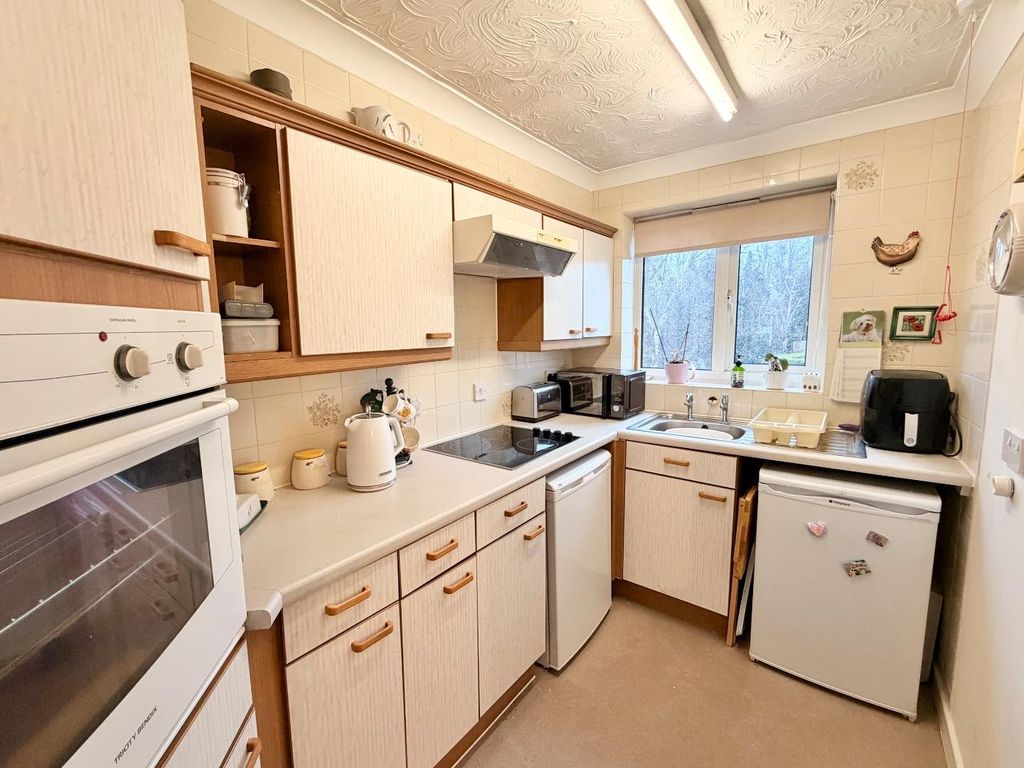 Property photo 3 of 6 Img_2049.Jpeg