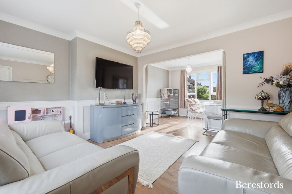 Property photo 3 of 30 Picture No. 09