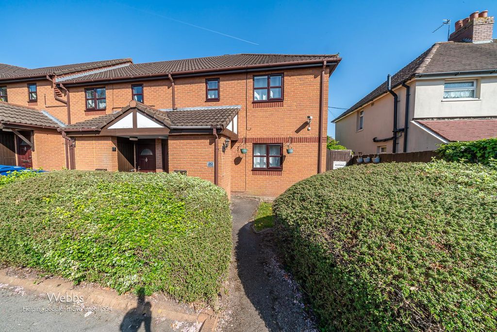 Property photo 1 of 15 Â© Webbs Estate Agents Â© (279 Of 340).Jpg