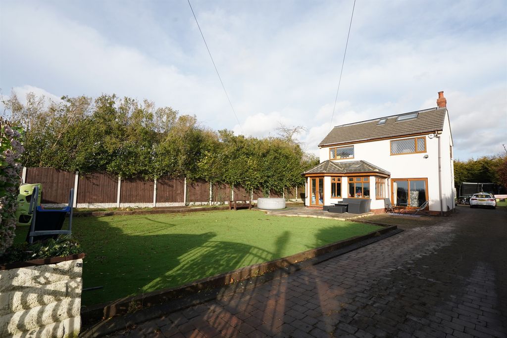 Property photo 1 of 31