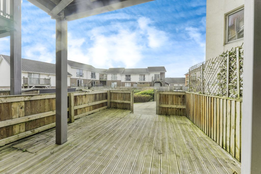 Property photo 2 of 15 Photography