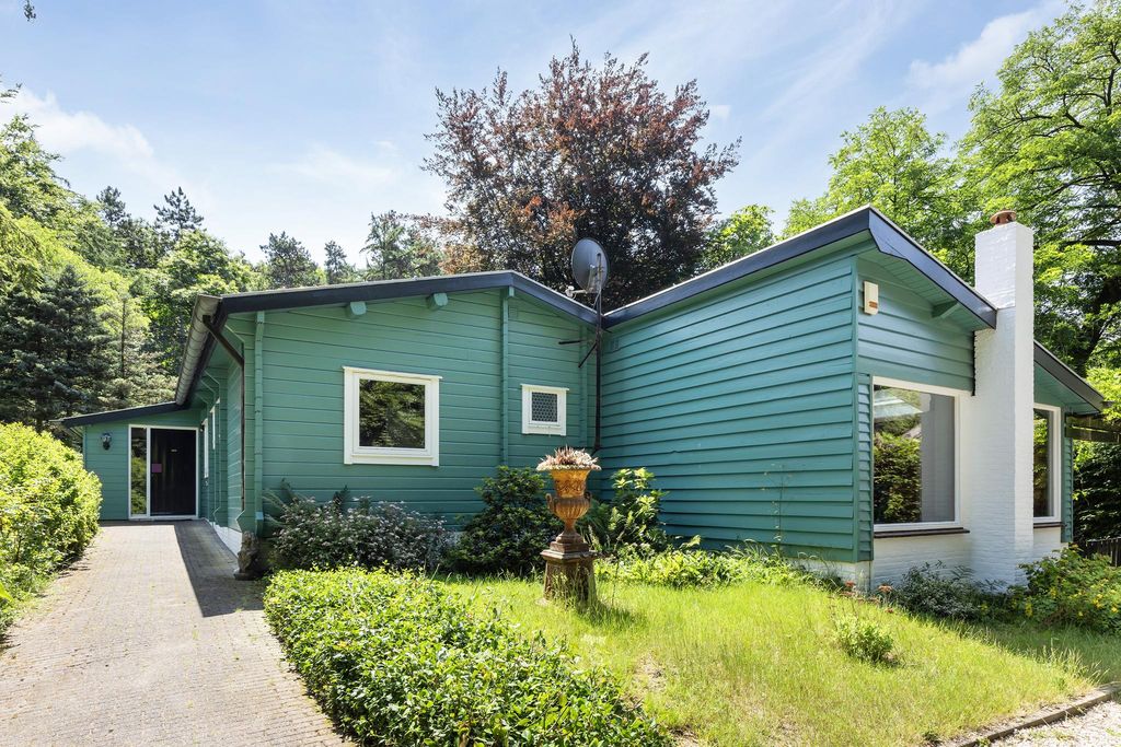 Property photo 2 of 27