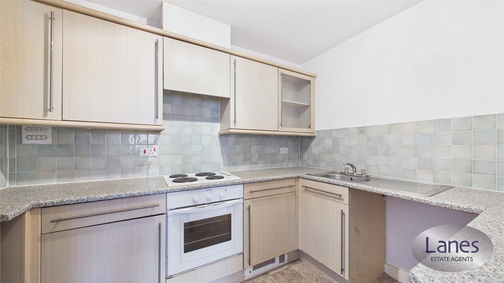 Property photo 2 of 5 Cam04248G0-Pr0160-Still001.Jpg