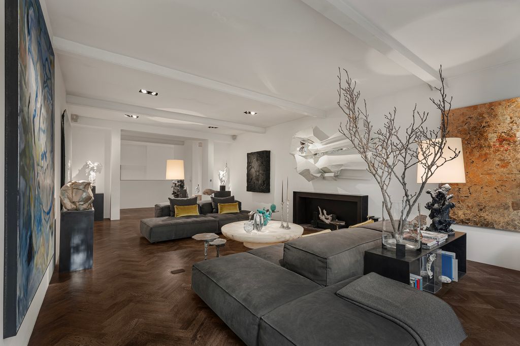 Property photo 3 of 19