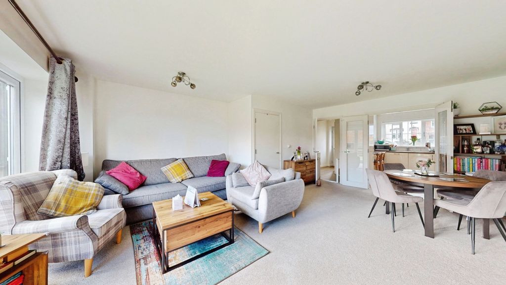 Property photo 3 of 12 Pbox-Img.Jpg