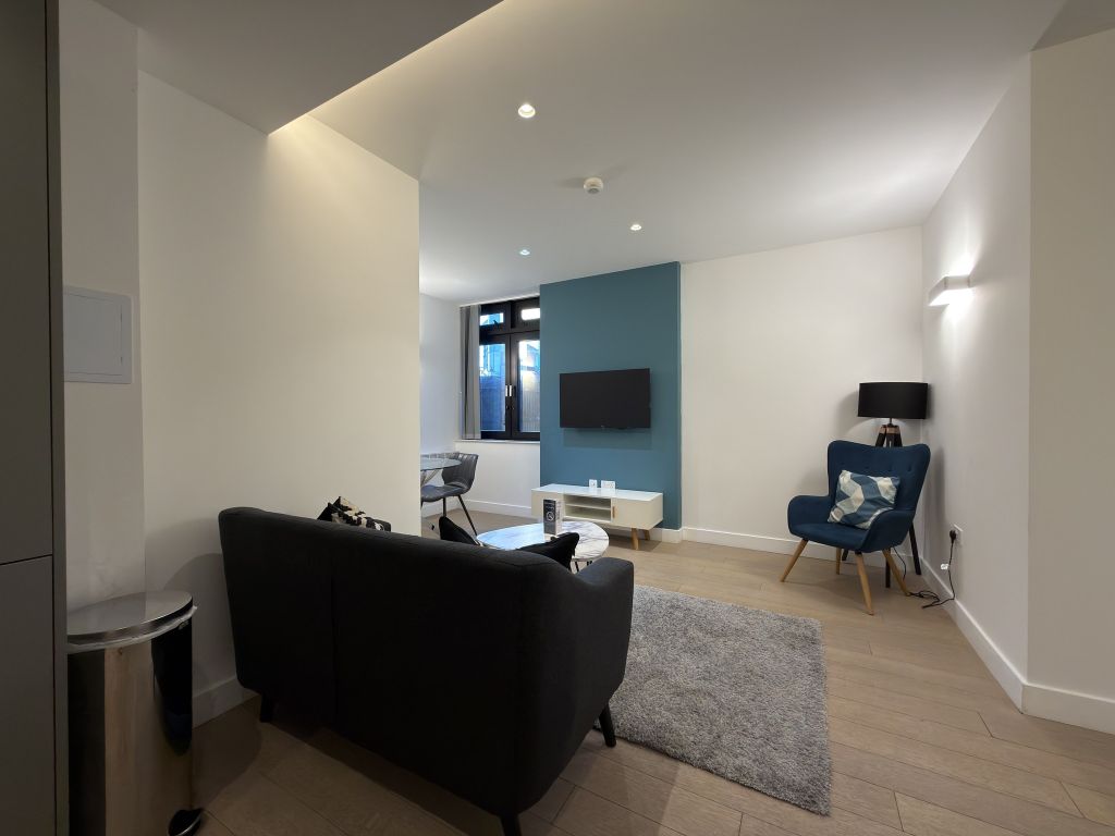 Property photo 1 of 20 Living Room