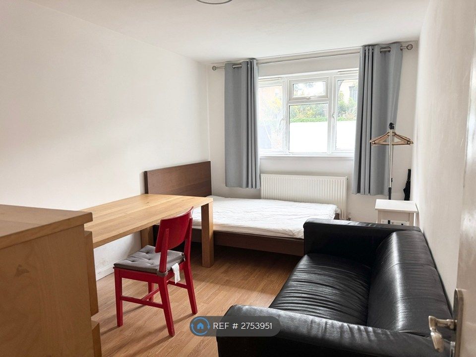 Property photo 1 of 2