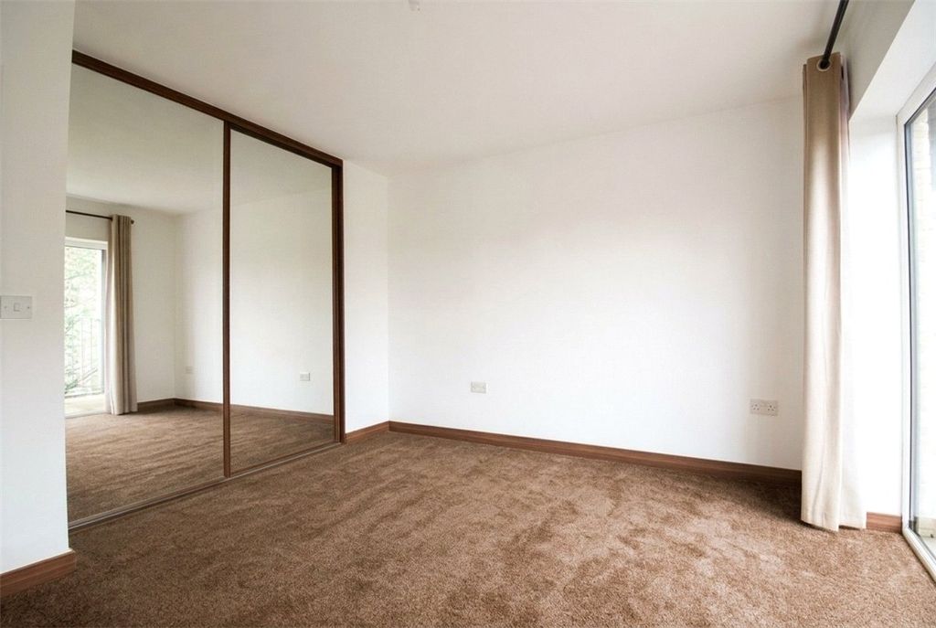 Property photo 3 of 6 Picture No. 07