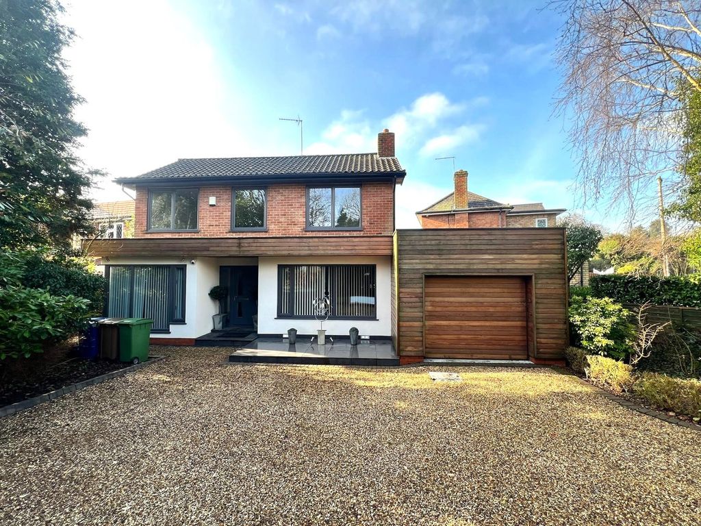 Property photo 1 of 17 External