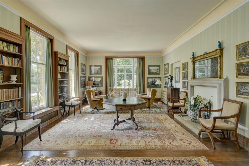 Property photo 2 of 22 Library