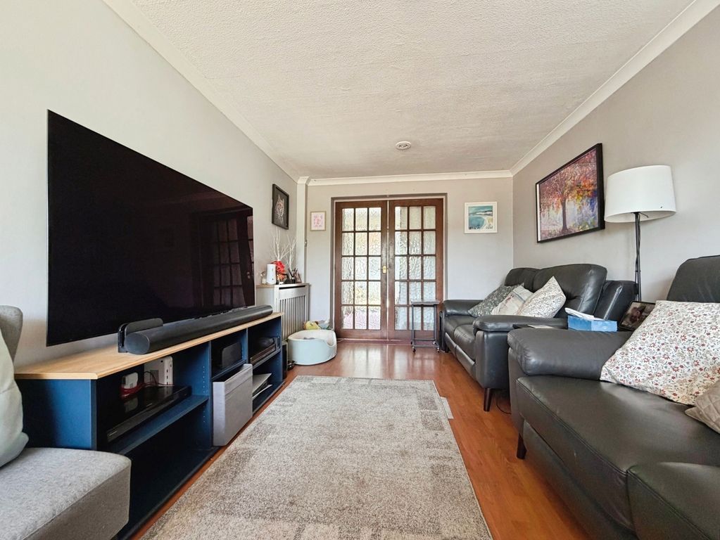 Property photo 3 of 18 Pbox-Img.Jpg