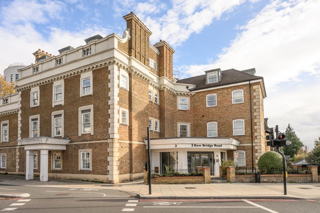 Property photo 3 of 9