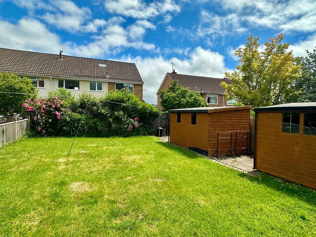 Property photo 2 of 19