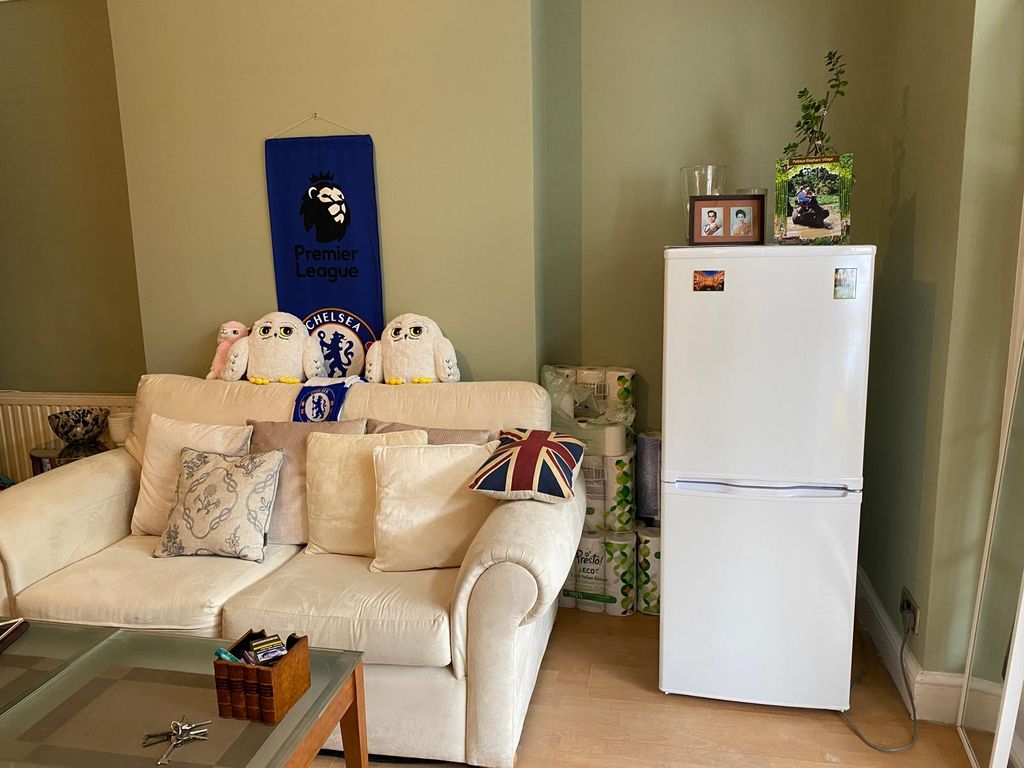 Property photo 2 of 6