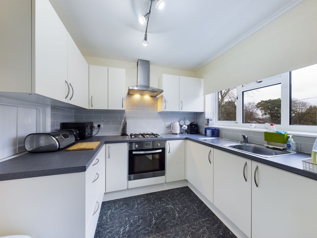 Property photo 1 of 7 Kichen