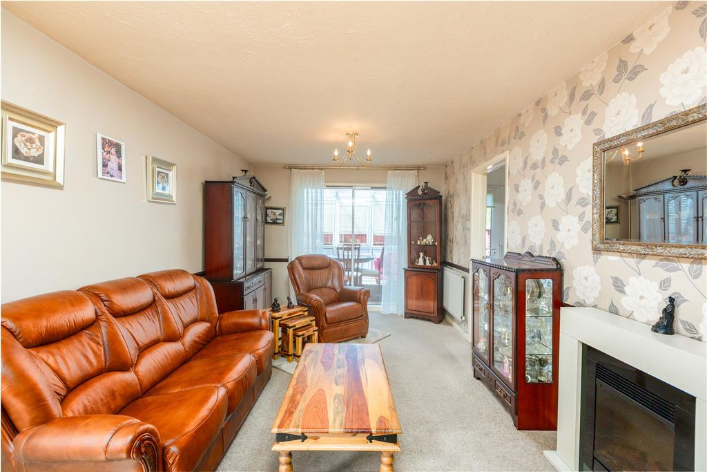 Property photo 3 of 22