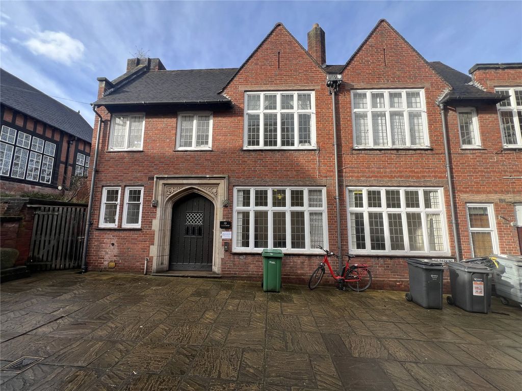 Property photo 1 of 17 Picture No. 11