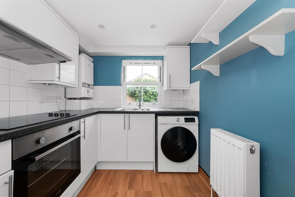 Property photo 3 of 12 Img_5573-2.Jpg