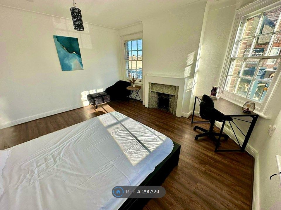 Property photo 3 of 8