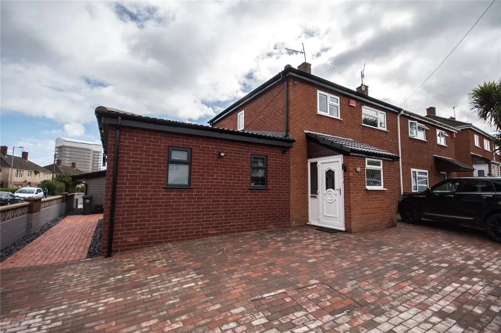 House in Bristol, Hartcliffe - View 3