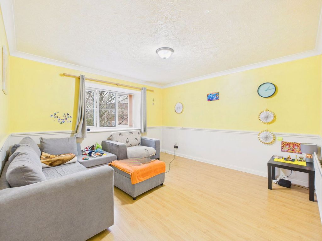 Property photo 3 of 7