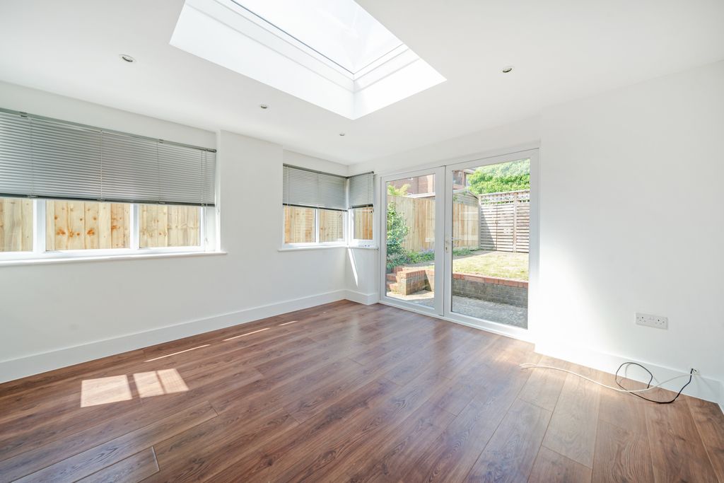 Property photo 1 of 21 Family Area