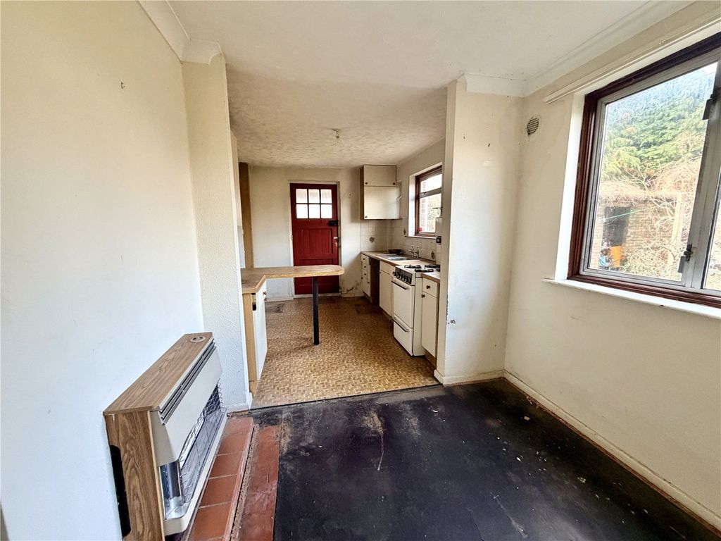 Property photo 3 of 8 Picture No. 02