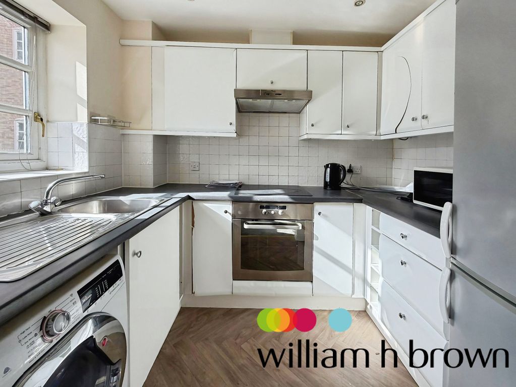 Property photo 1 of 7 Kitchen