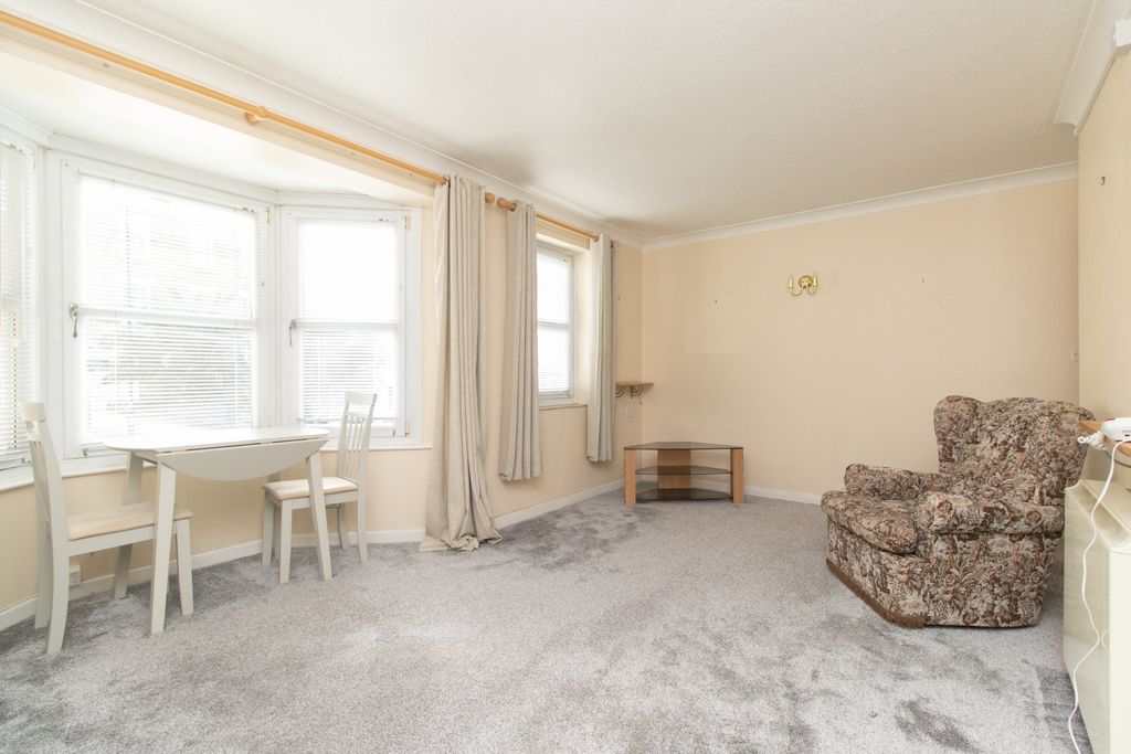 Property photo 3 of 10 Picture 3