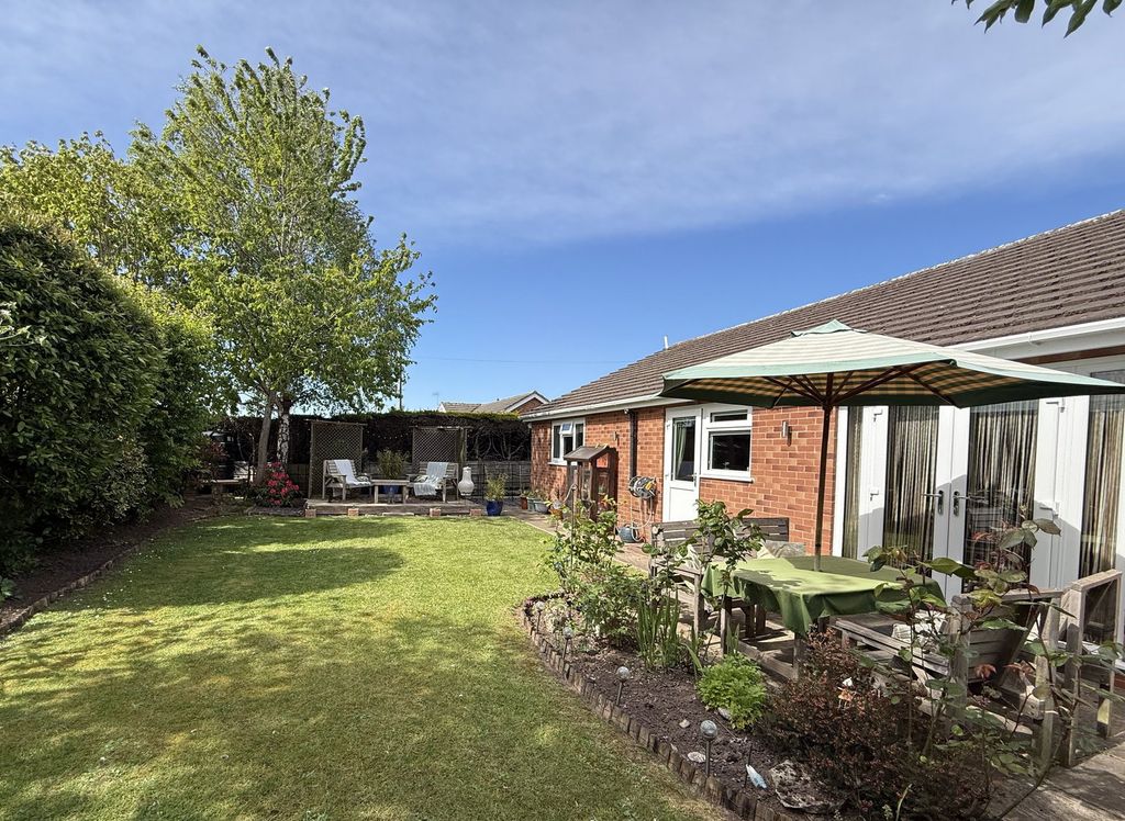Property photo 2 of 22