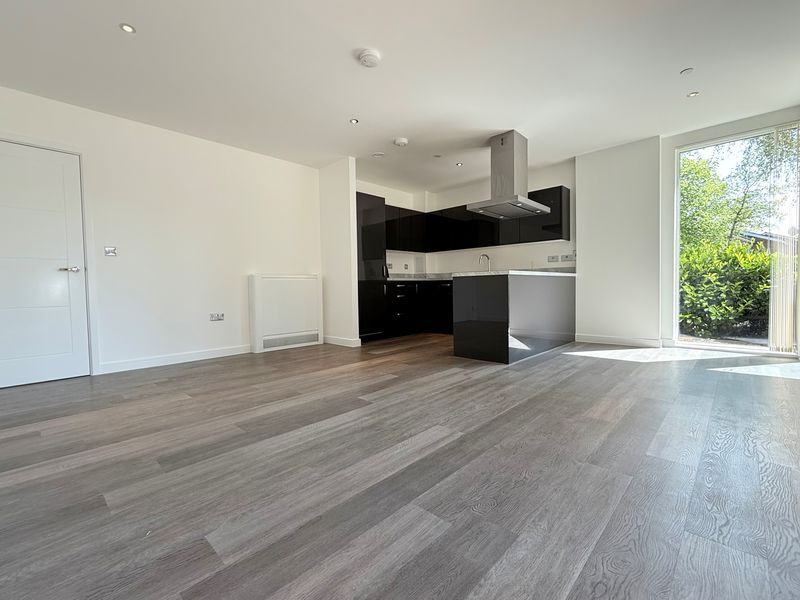 Property photo 2 of 8 Photo 6