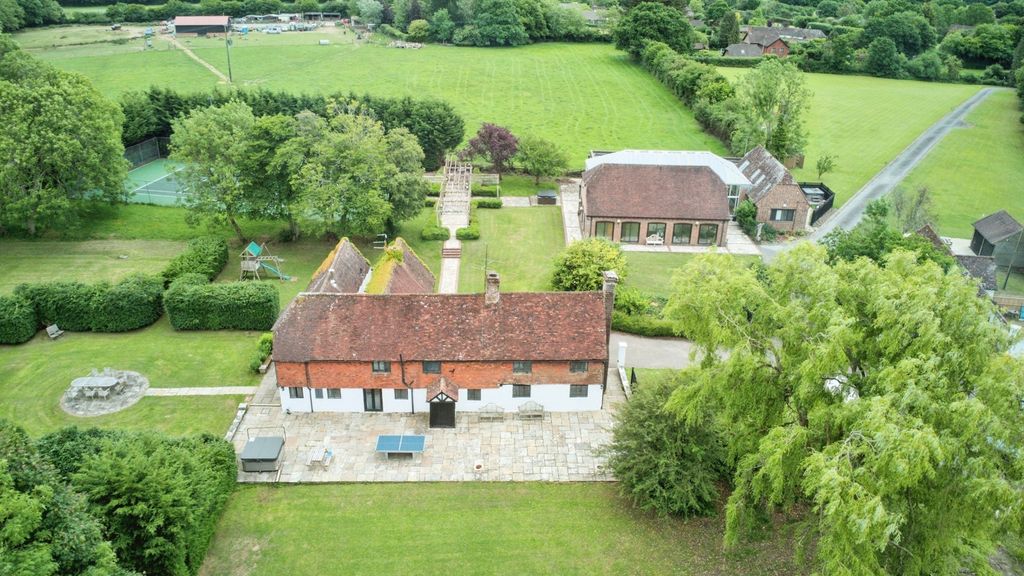Property photo 2 of 34 Drone