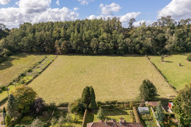 Property photo 3 of 25 Photo 20