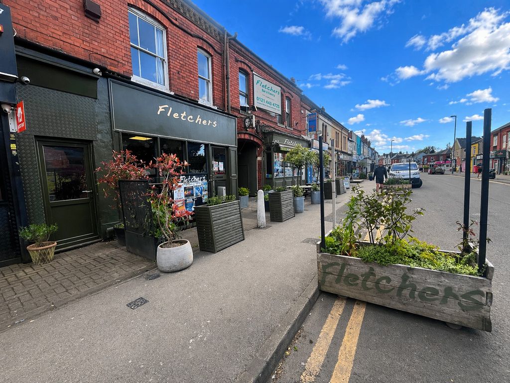 Property photo 1 of 8