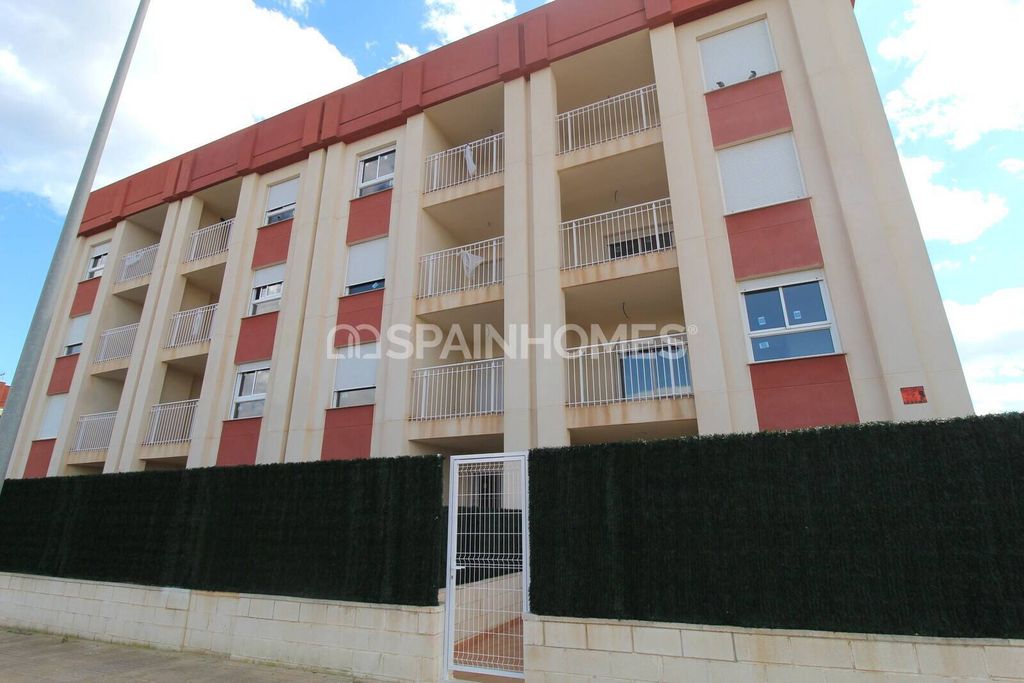 Property photo 2 of 37