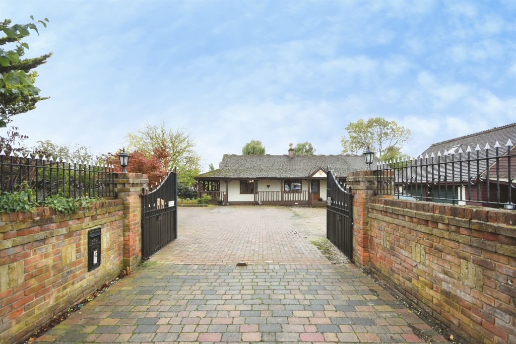 Property photo 1 of 31
