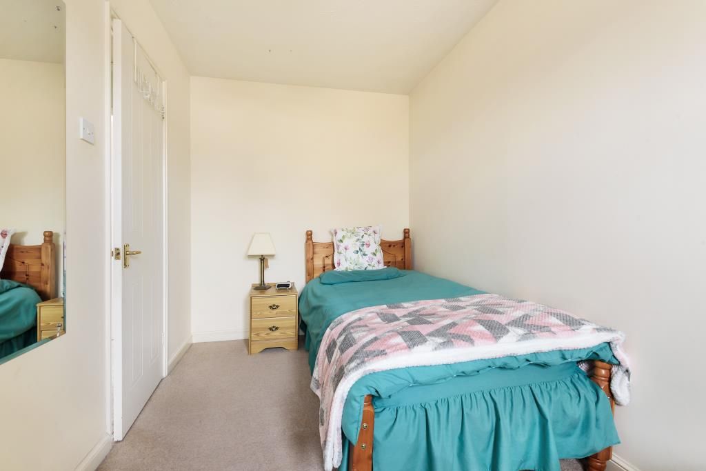 Property photo 3 of 10 Bedroom 2