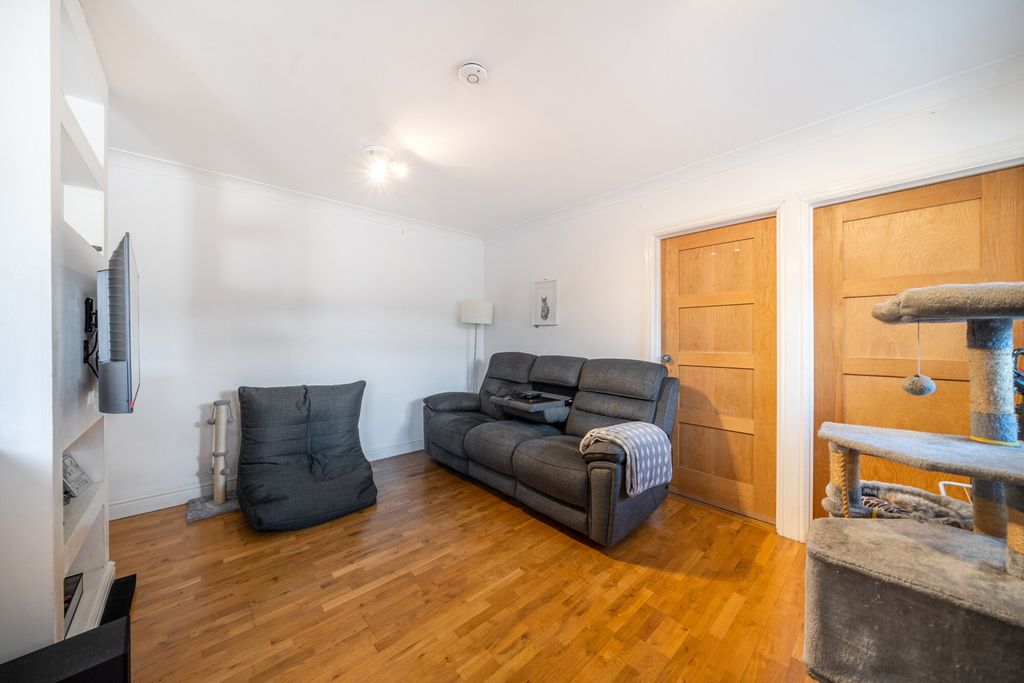 Property photo 3 of 11 1435909-6-69c5665...