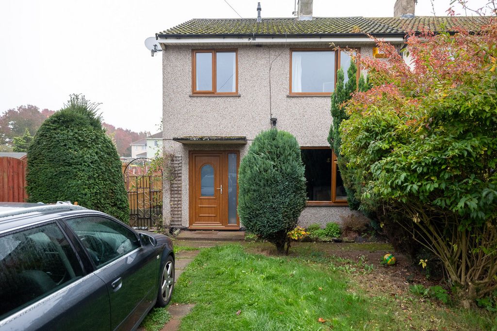 Property photo 1 of 9