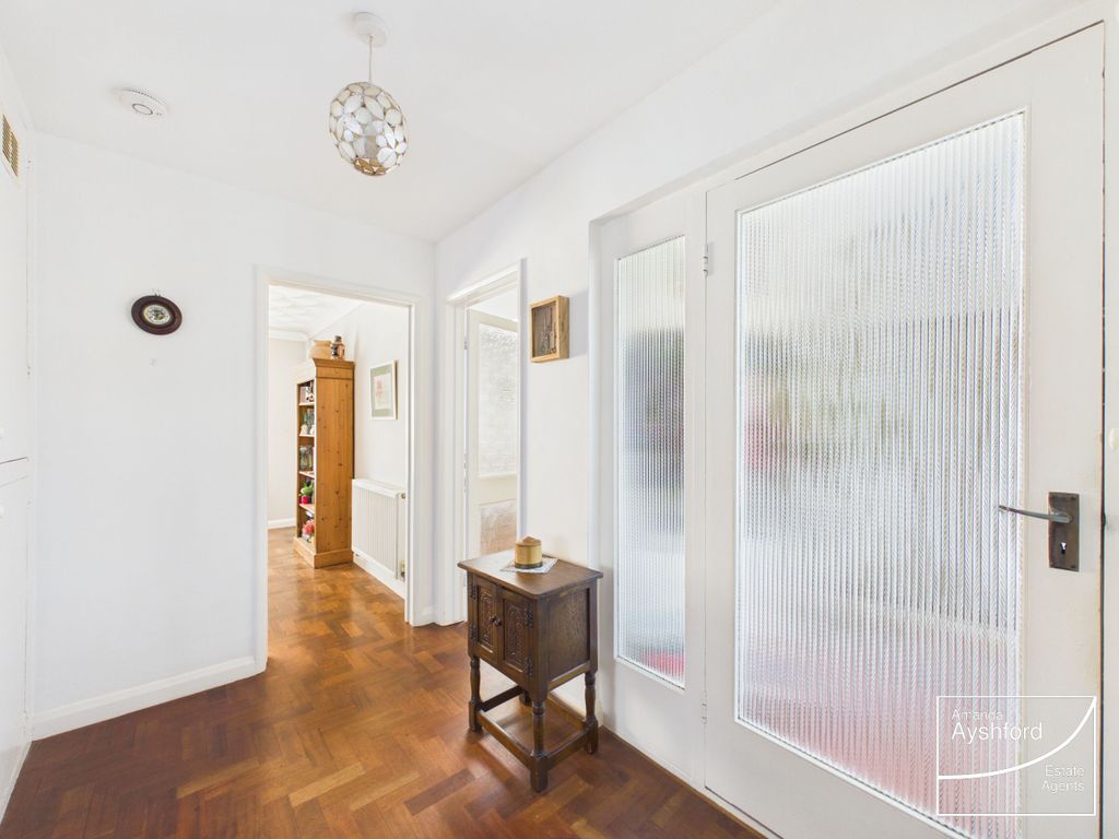 Property photo 2 of 24