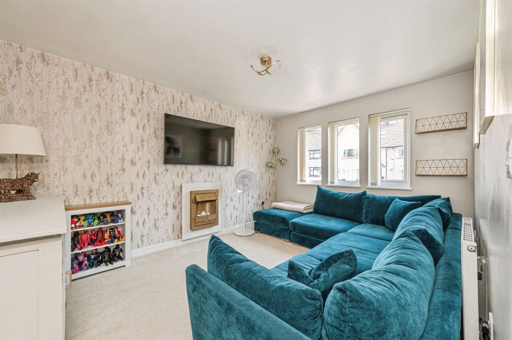 Property photo 3 of 14