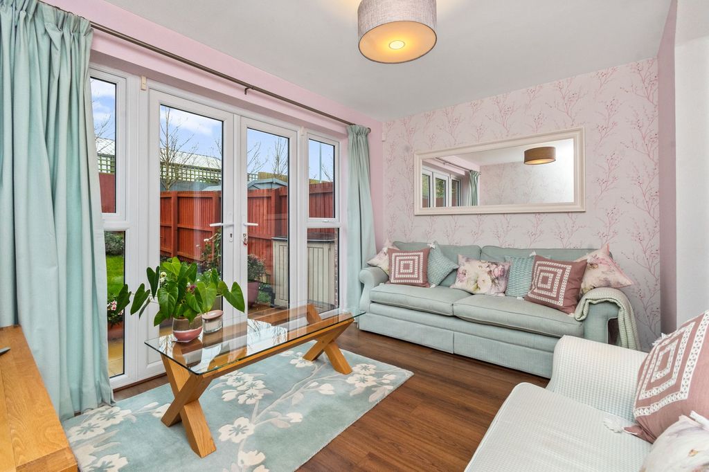 Property photo 2 of 29