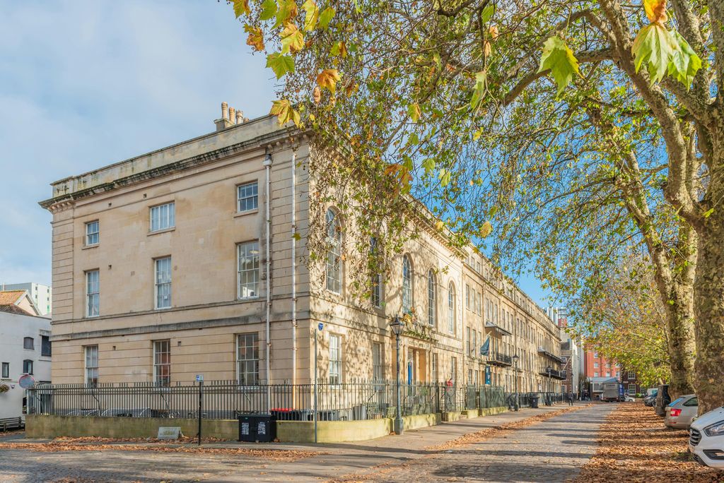 Property photo 2 of 8 Custom House, Queen Square, Bristol-20.Jpg