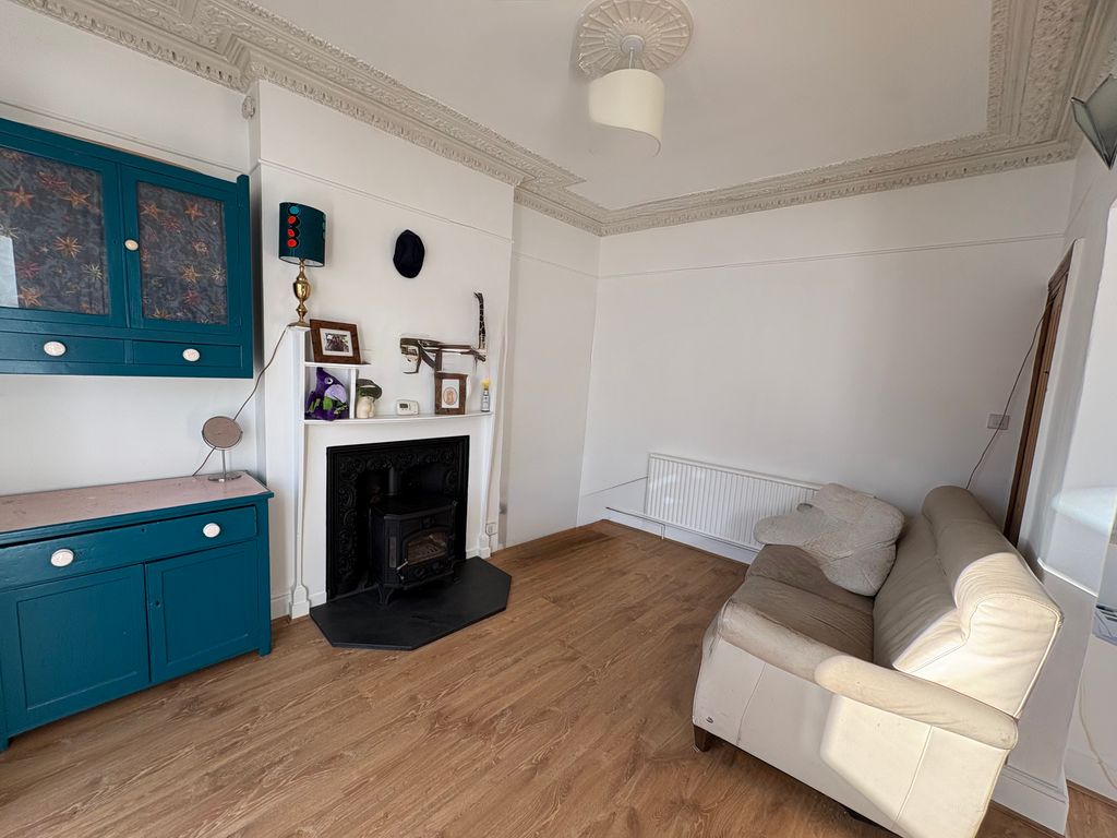 Property photo 3 of 14