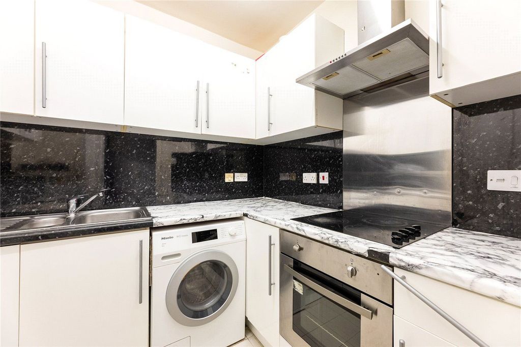 Property photo 3 of 5