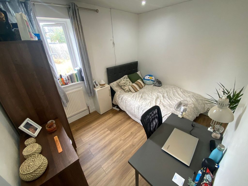 6 bed shared accommodation to rentAnstridge Road, London SE9 photo 5