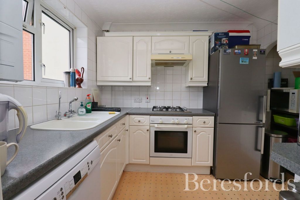 Property photo 3 of 14 Picture 3