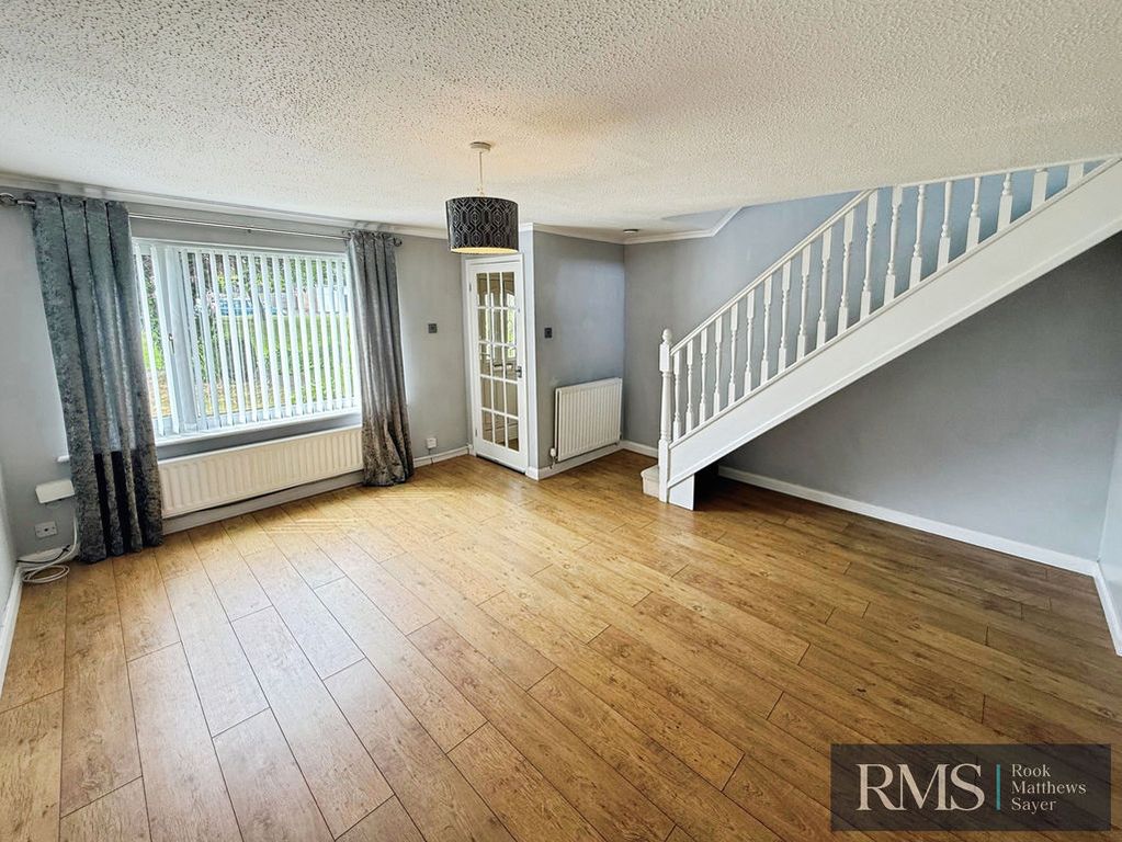 Property photo 3 of 8 Photo 8