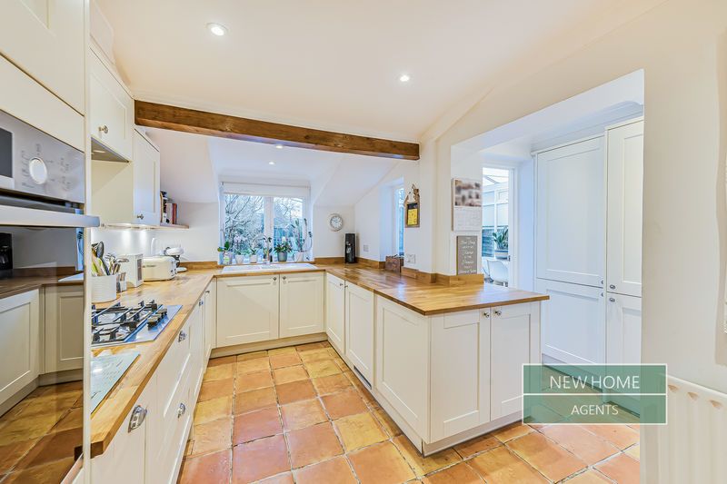 Property photo 2 of 31 Photo 23